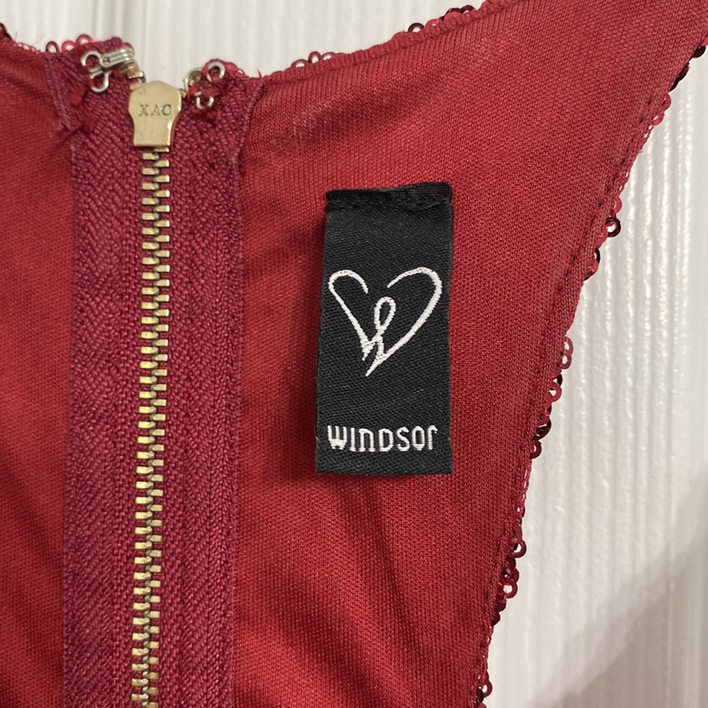 Windsor Sequin V Neck Mini Dress - Picture 3 of 6
